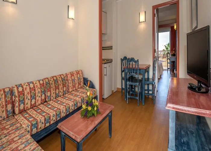 Hovima Jardin Caleta Hotel