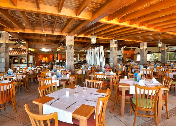 Hovima Jardin Caleta Szálloda 3*