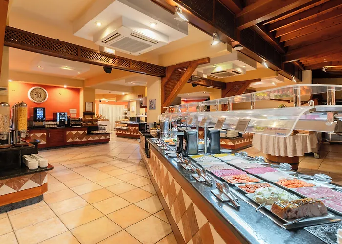 Hovima Jardin Caleta Szálloda 3*