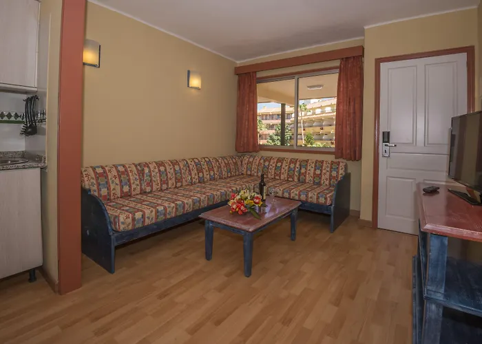 Hotel Hovima Jardin Caleta 3*